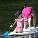 SUP Water Yoga Mat: el yoga entre padres e hijos nos da una vida feliz