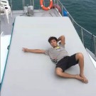 Una especie de plataforma de baño inflable flotante económica