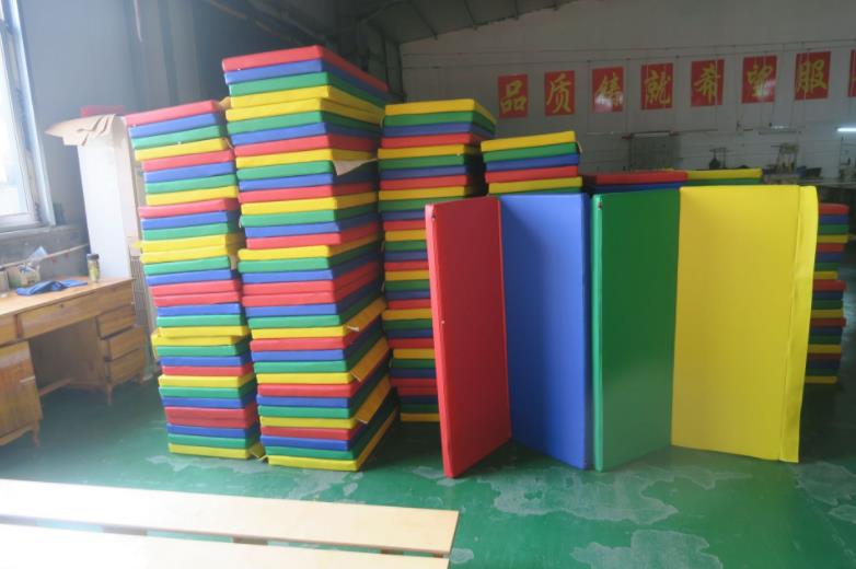 folding gym mat children floor mat factory.jpg