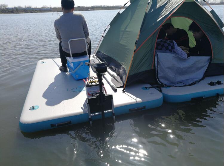 plataforma de agua cubierta de aire