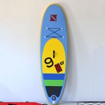 Tabla de surf para niños, duradera y barata.
